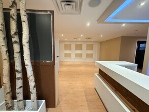30 Main St, Port Washington, NY for lease Interior Photo- Image 2 of 11