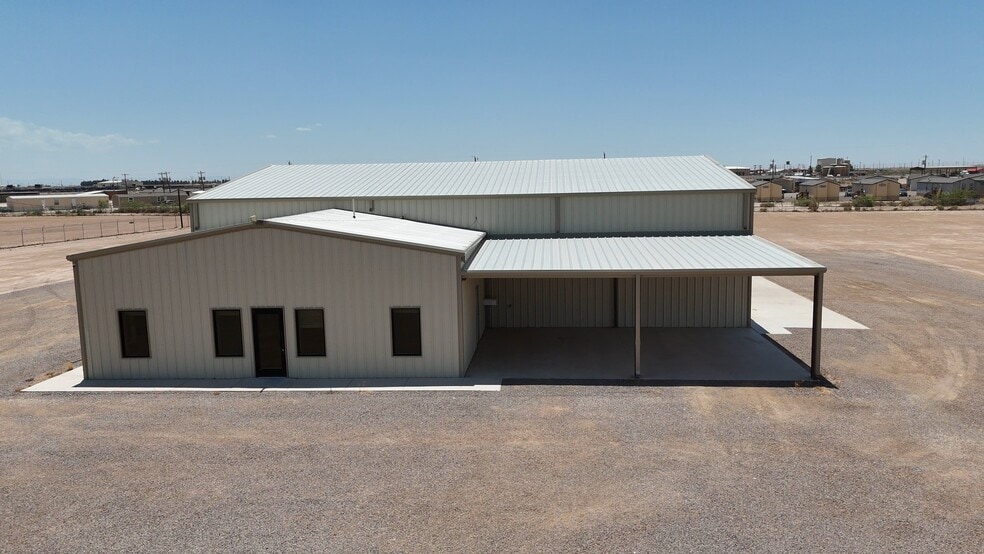 1389 Oil Mil Rd, Pecos, TX for lease - Commercial Listing Video - Image 3 of 39