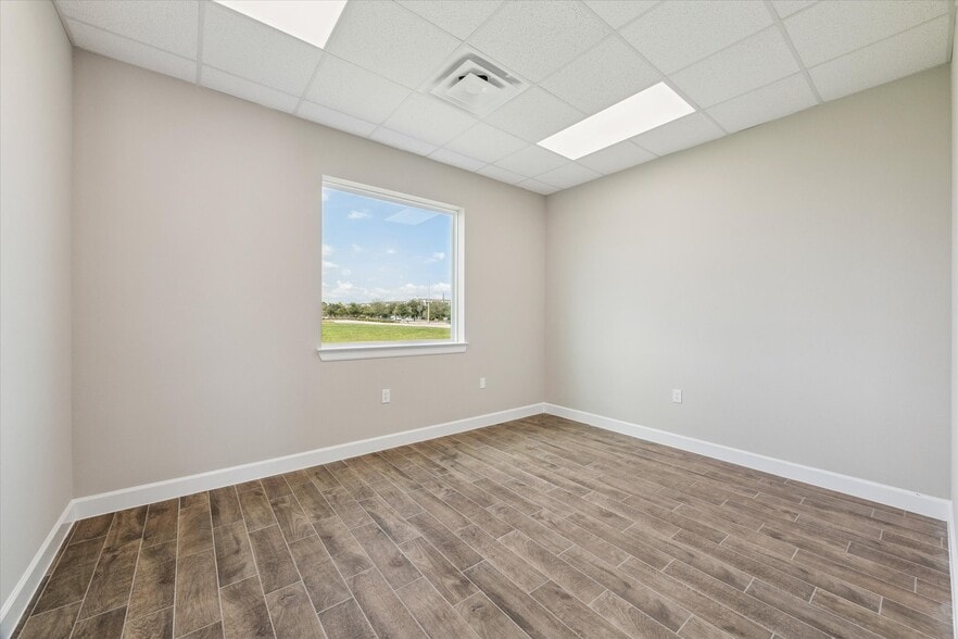 11960 Broadway St, Pearland, TX à louer - Photo intérieure - Image 2 de 5