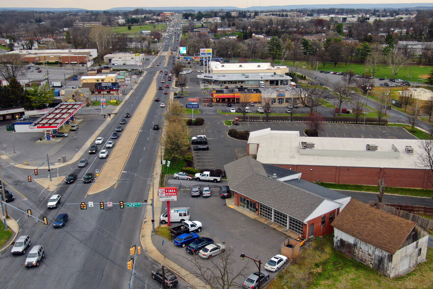 1095 Macarthur Rd, Whitehall, PA for lease - Primary Photo - Image 3 of 16