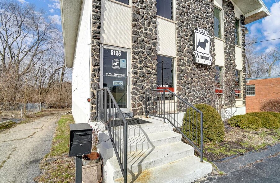 5125 N Dixie Dr, Dayton, OH for lease - Building Photo - Image 2 of 15