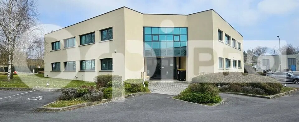 Office in Reims for lease - Building Photo - Image 1 of 7