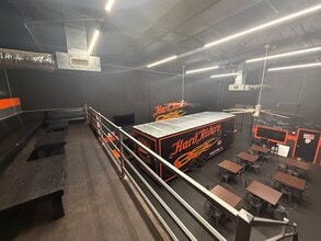 11233 Crown Park Dr, Houston, TX for lease Interior Photo- Image 2 of 7