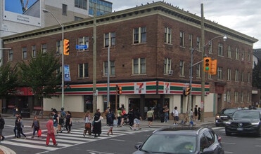 2 Spadina Rd, Toronto, ON for lease Building Photo- Image 2 of 2