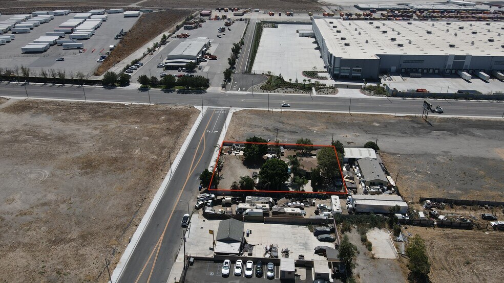 26875 4th Pl, Highland, CA for sale - Building Photo - Image 2 of 3