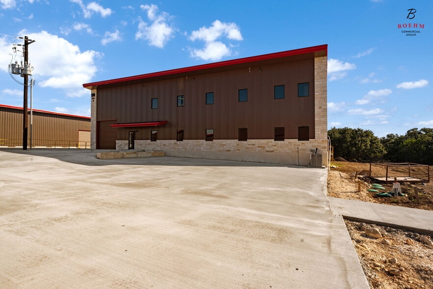 50 Worth Dr, Boerne, TX à louer - Photo du bâtiment - Image 2 de 31