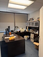 5881-5897 Whitfield Ave, Sarasota, FL for lease Interior Photo- Image 2 of 11
