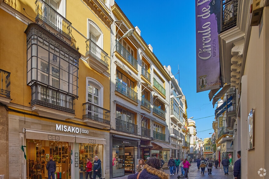 Calle Sierpes, 48, Séville, Sevilla à louer - Photo du bâtiment - Image 2 de 9