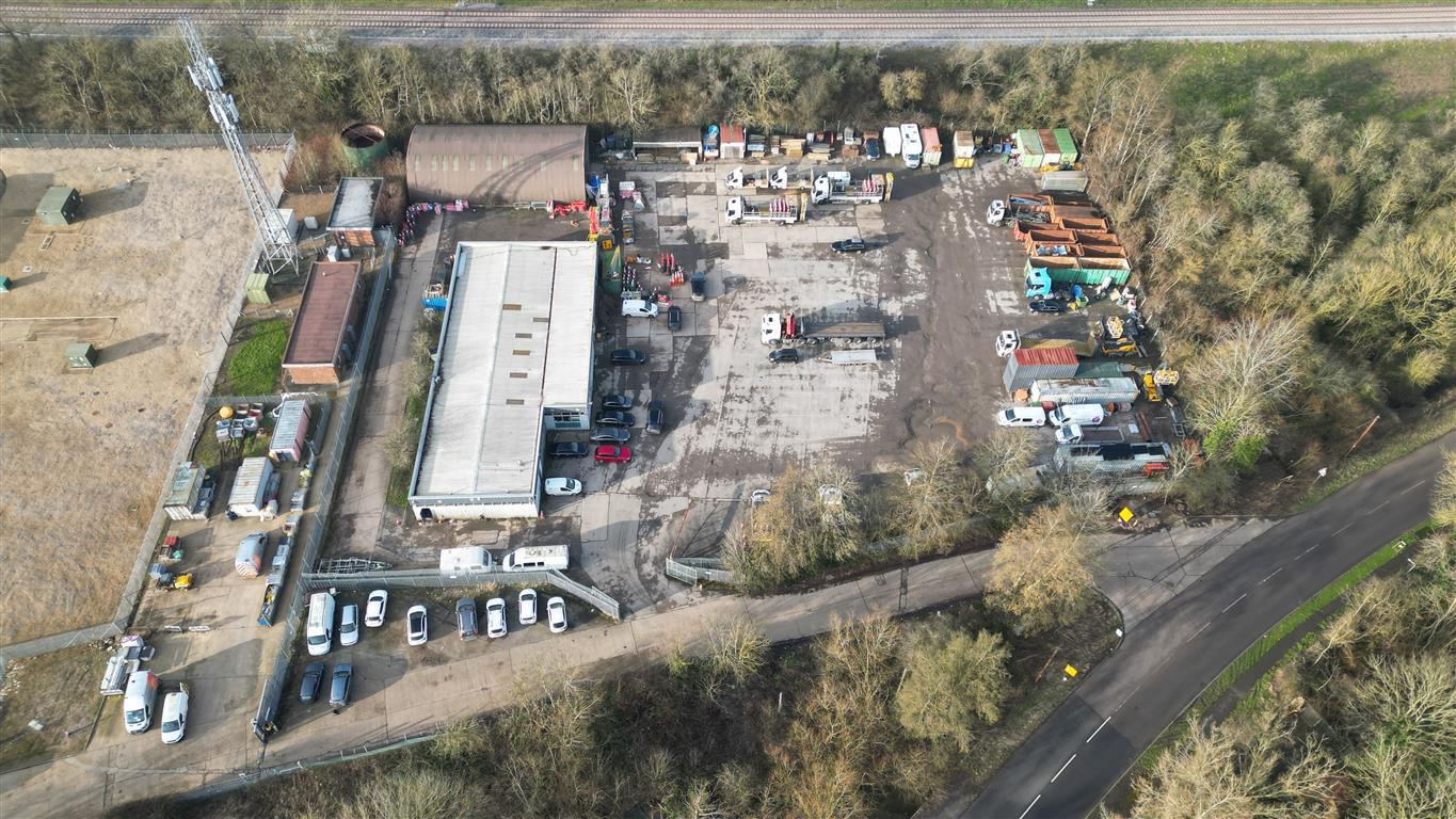 122 Bletchley Rd, Newton Longville for lease Primary Photo- Image 1 of 7