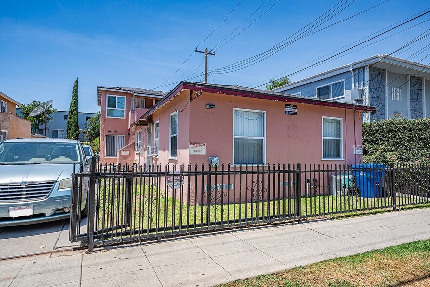 1111 Walnut Ave, Long Beach, CA à vendre - Photo du bâtiment - Image 1 de 16