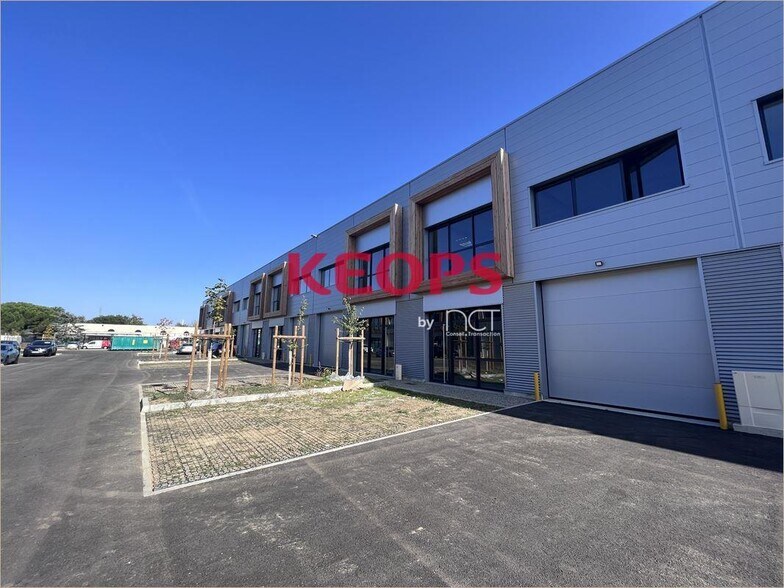 Flex in Toulouse for lease - Building Photo - Image 2 of 9