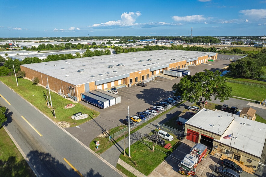 1264 La Quinta Dr, Orlando, FL for lease - Aerial - Image 2 of 14