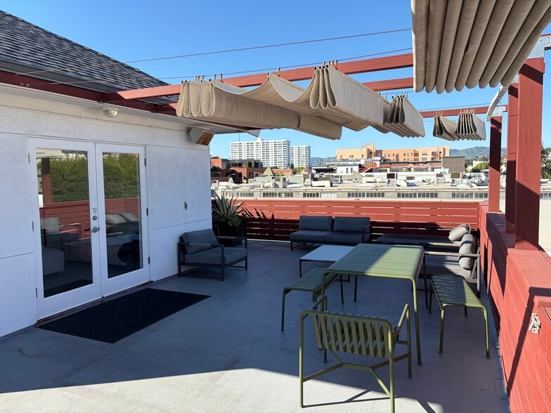 248 Main St, Venice, CA à vendre - Photo du bâtiment - Image 3 de 12