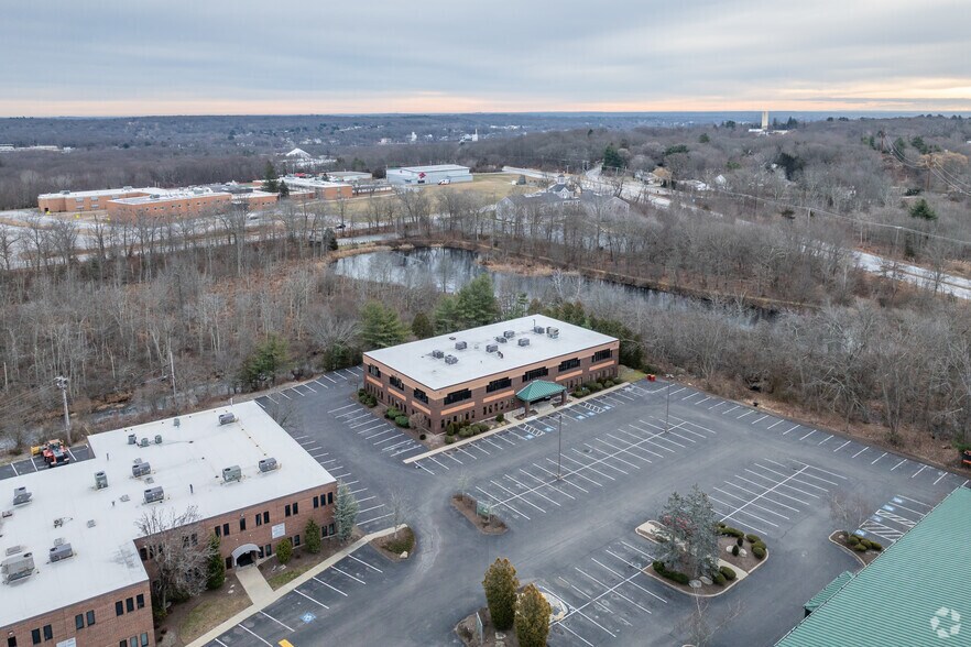 6 Blackstone Valley Pl, Lincoln, RI à louer - Aérien - Image 3 de 4