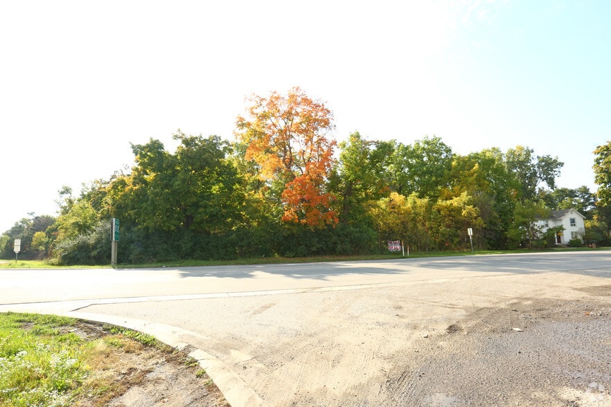 5831 W Michigan Ave, Pittsfield Township, MI à vendre - Photo du bâtiment - Image 2 de 2