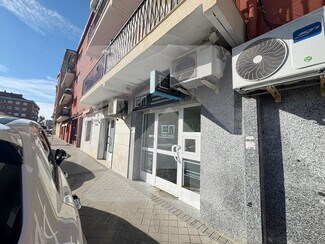 Plus de détails pour Multi-résidentiel à vendre