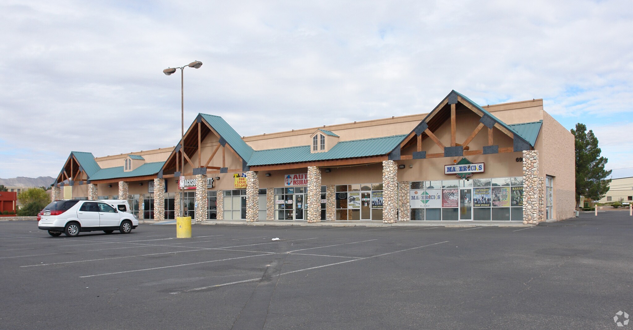 6999 Montana Ave, El Paso, TX for lease Primary Photo- Image 1 of 4