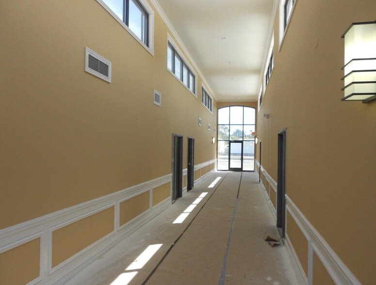 20180 W 12 Mile Rd, Southfield, MI à vendre - Photo intérieure - Image 3 de 3