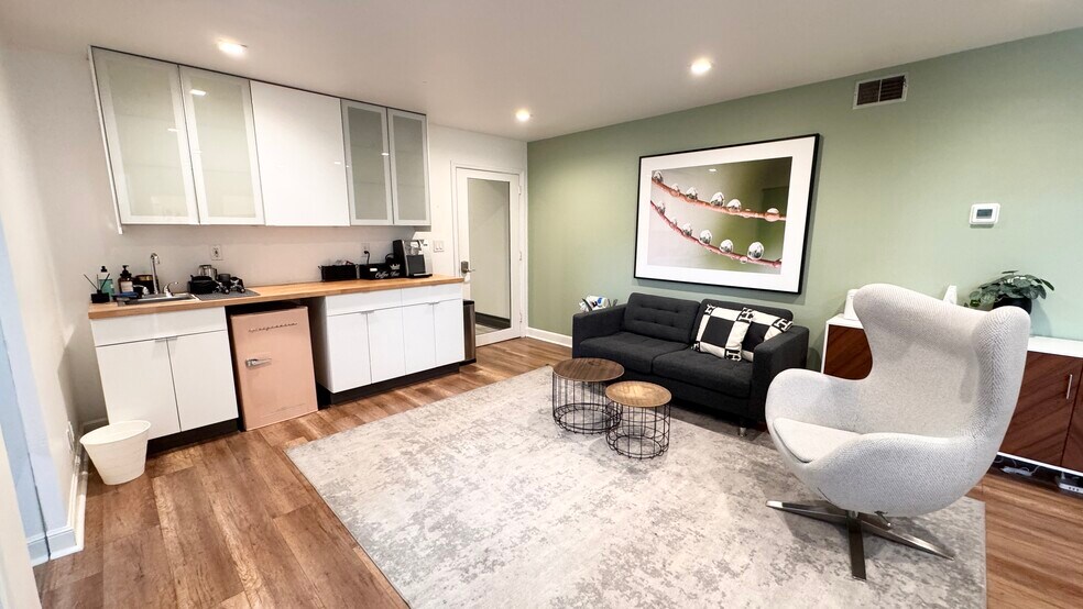 15 N Ellsworth Ave, San Mateo, CA à louer - Photo du bâtiment - Image 3 de 10