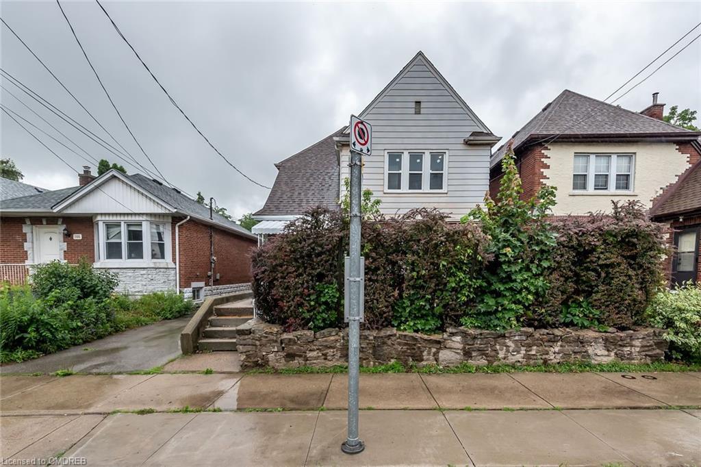 104 Longwood Rd S, Hamilton, ON à vendre Photo du bâtiment- Image 1 de 31