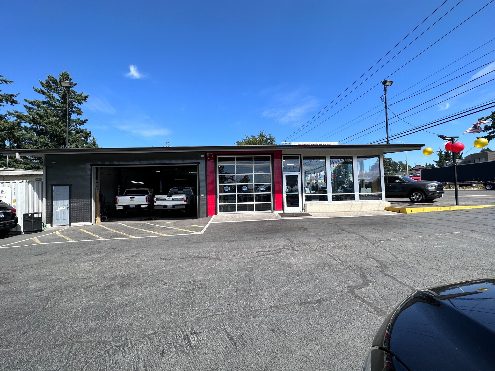 16001 SE Mcloughlin Blvd, Milwaukie, OR for lease Building Photo- Image 1 of 34