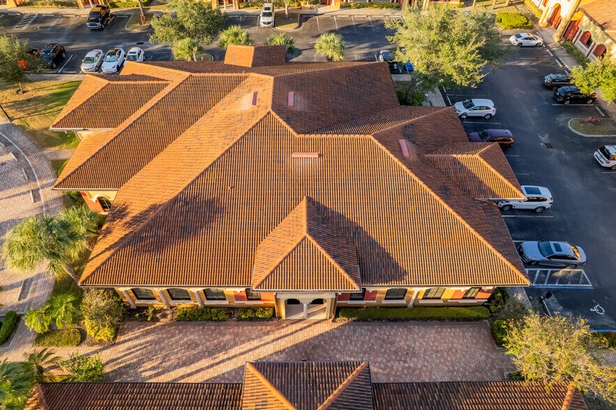 13421 Parker Commons Blvd, Fort Myers, FL à vendre - Photo du bâtiment - Image 3 de 11