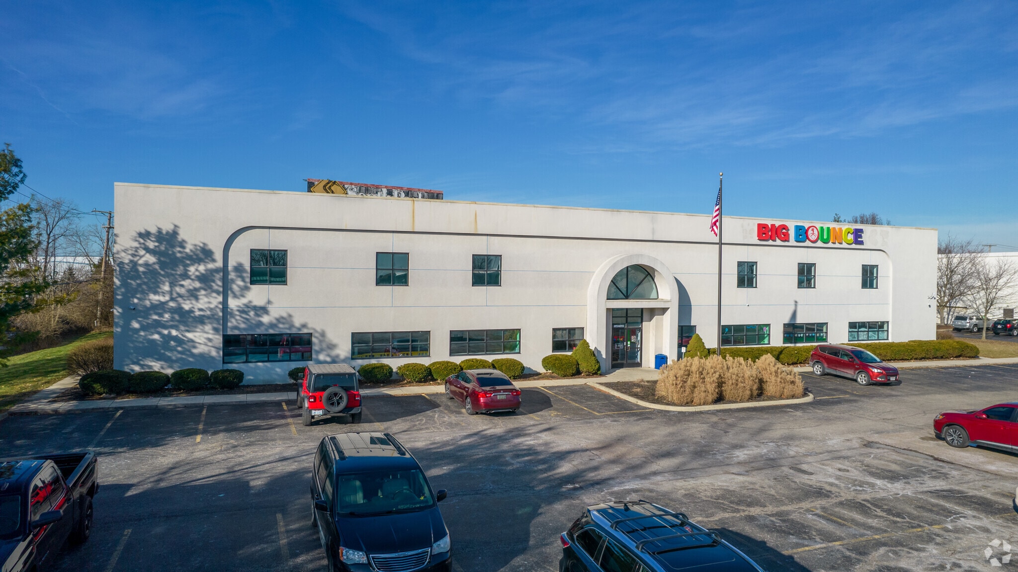 1645-1649 Gateway Cir, Grove City, OH for lease Building Photo- Image 1 of 8