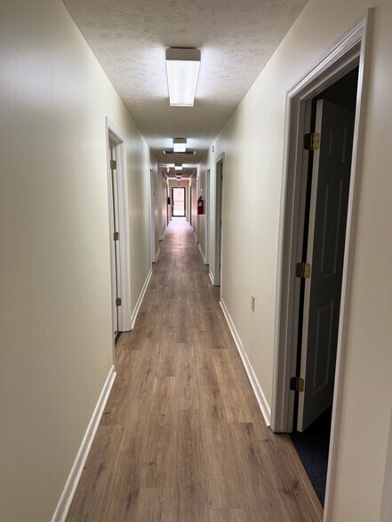 300 Delano Dr, Manchester, GA à vendre - Photo du bâtiment - Image 3 de 57