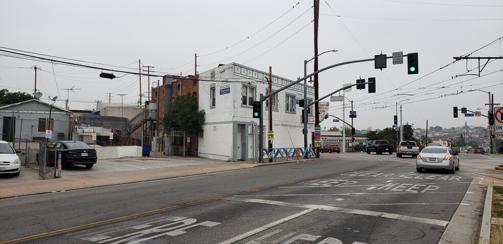 3484 E 1st St, Los Angeles, CA for lease - Building Photo - Image 1 of 3