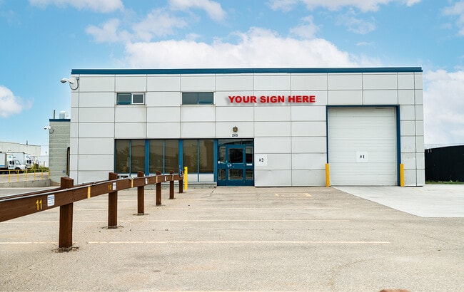 More details for 205 Hutchings St, Winnipeg, MB - Industrial for Lease