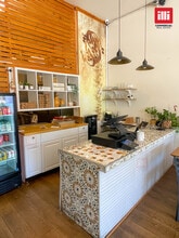 5657-5673 Las Virgenes Rd, Calabasas, CA à louer Photo intérieure- Image 1 de 13