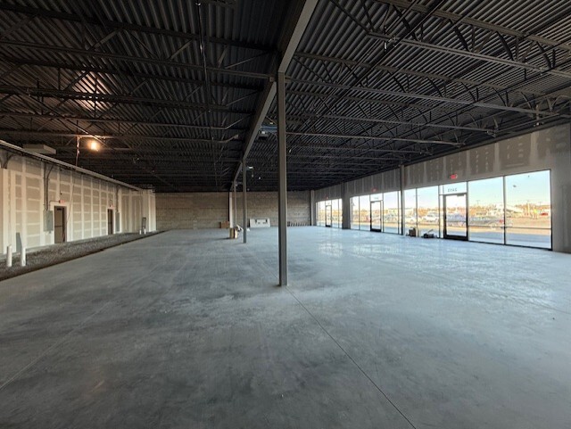 Governors Parkway, Glen Carbon, IL for lease - Building Photo - Image 3 of 7