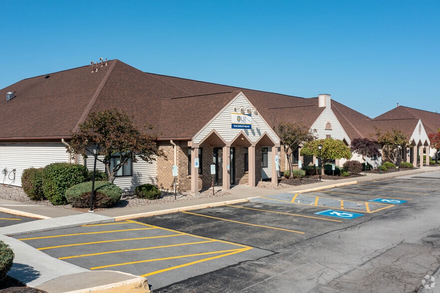 1815 S Clinton Ave, Rochester, NY for lease - Building Photo - Image 2 of 11