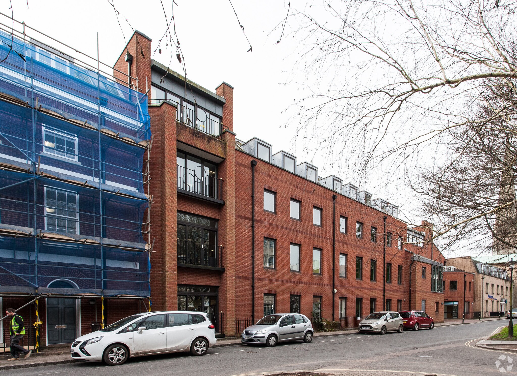 DIX's Field, Exeter à louer Photo principale- Image 1 de 3