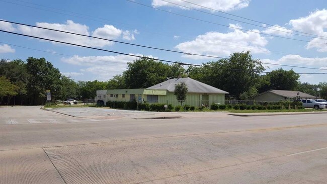 More details for 4918 Broadway Ave, Haltom City, TX - Specialty for Sale