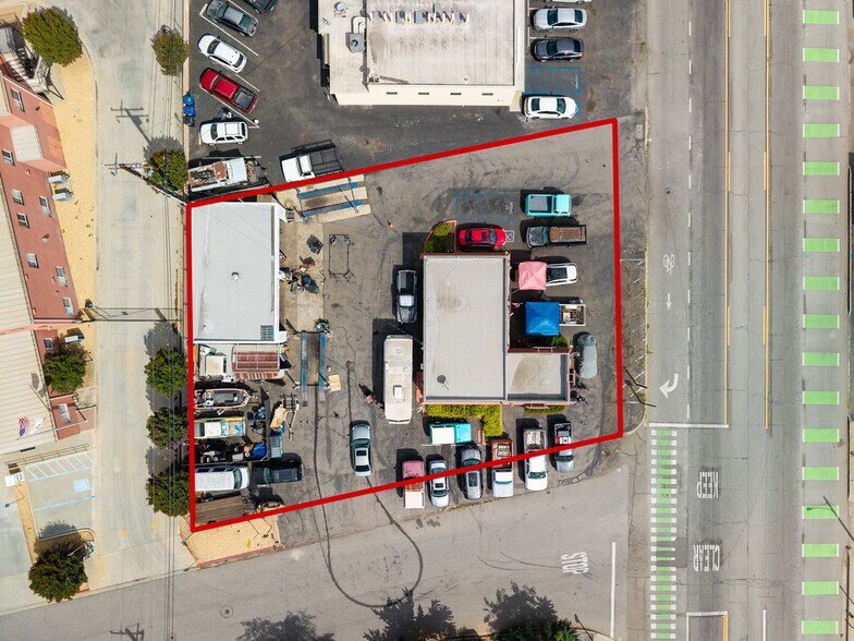 501 N Ventura Ave, Oak View, CA à vendre - Photo du bâtiment - Image 2 de 24