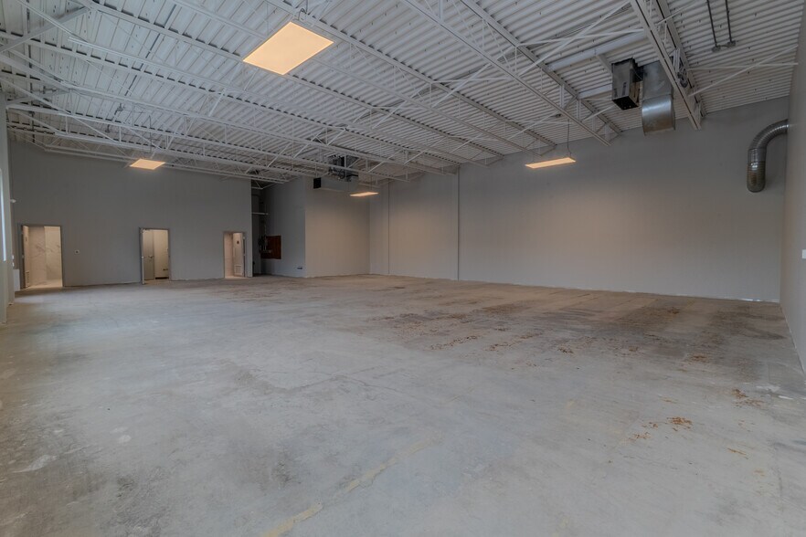 510 Weber St N, Waterloo, ON for lease - Interior Photo - Image 3 of 10