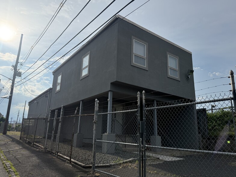 356 McLean Blvd, Paterson, NJ for sale - Building Photo - Image 2 of 20