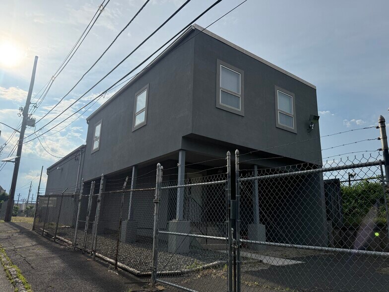 356 McLean Blvd, Paterson, NJ à vendre - Photo du bâtiment - Image 2 de 20