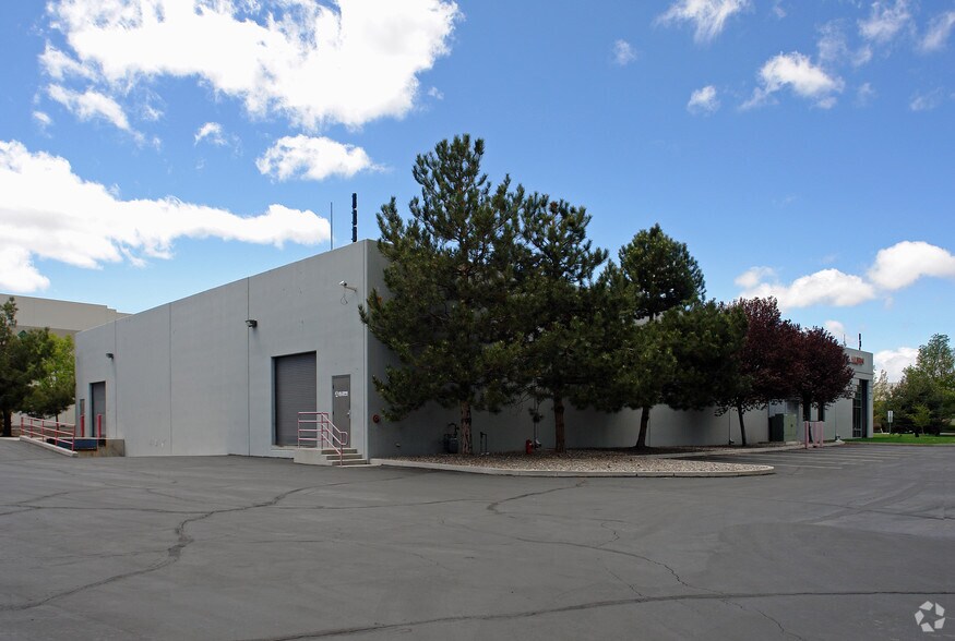 4700 Aircenter Cir, Reno, NV à louer - Photo principale - Image 1 de 8