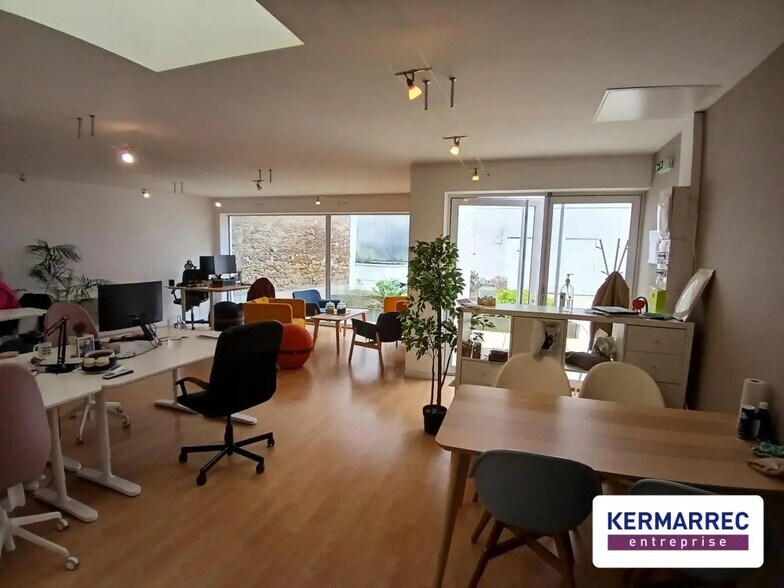 Bureau dans Nantes à louer - Photo du bâtiment - Image 2 de 5