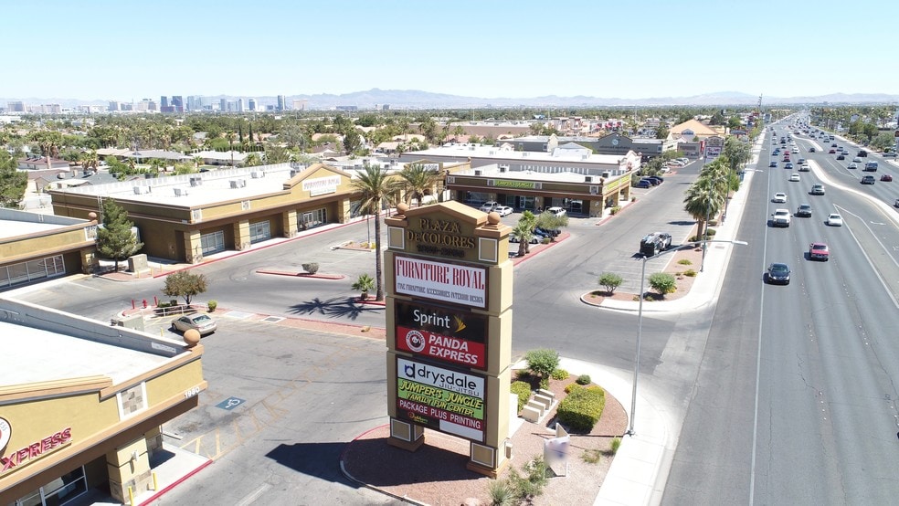 1950-2050 S Rainbow Blvd, Las Vegas, NV for lease - Building Photo - Image 1 of 6