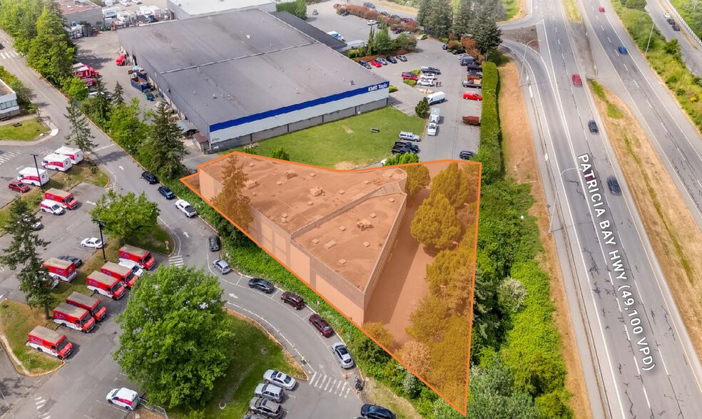 771 Vanalman Ave, Victoria, BC à louer - Photo du bâtiment - Image 2 de 2