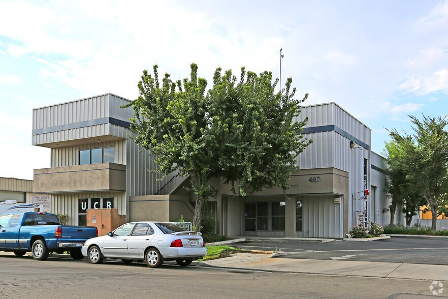 497 W Bedford Ave, Fresno, CA à louer - Photo du bâtiment - Image 2 de 3