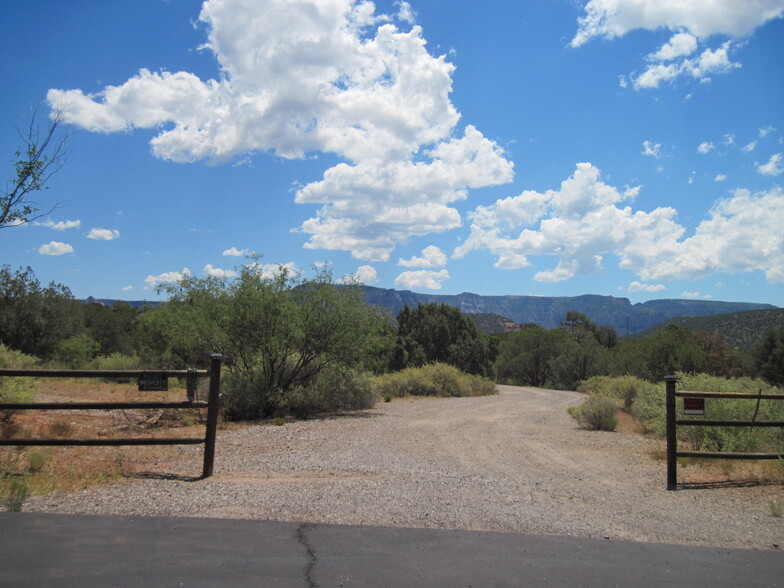 50 Tranquil Ave, Sedona, AZ à vendre - Photo du b timent - Image 3 de 27