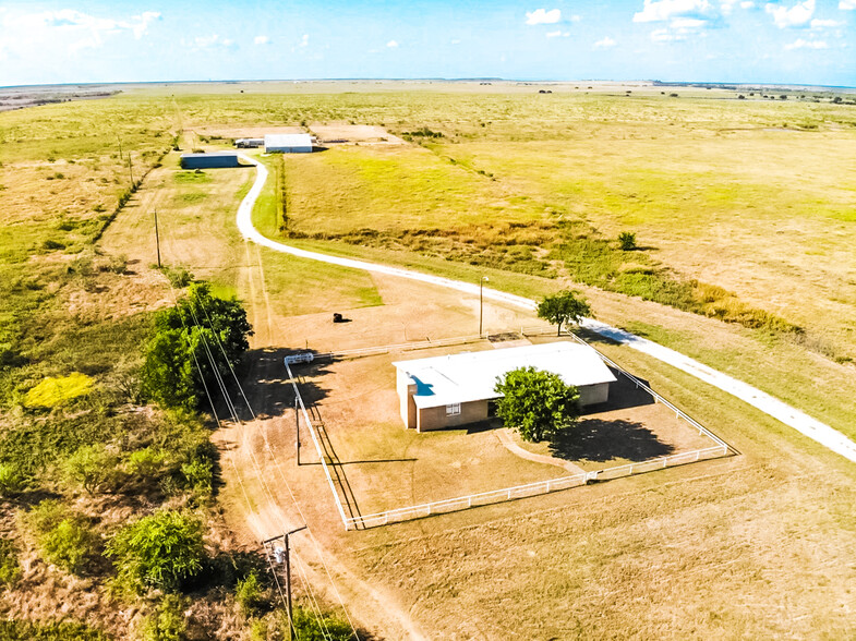 1208 CR 304, Throckmorton, TX à vendre - Photo du bâtiment - Image 1 de 1