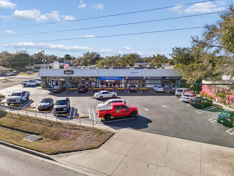 510-520 Indian Rocks Rd, Largo, FL à louer - Photo du bâtiment - Image 2 de 23