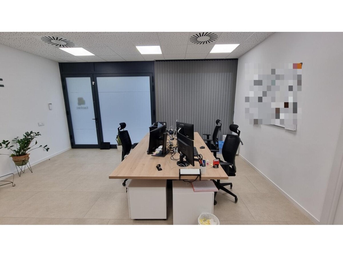 Granollers, BAR 08401 - Unit - -  - Interior Photo - Image 1 of 7