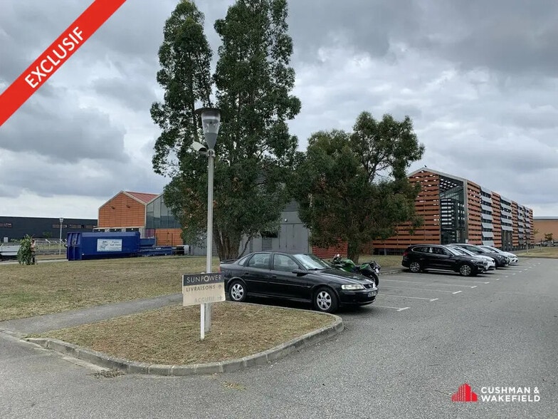 Flex dans Toulouse à louer - Photo du bâtiment - Image 3 de 8