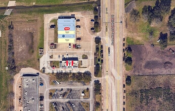 2002 N Main St, Pearland, TX for lease Aerial- Image 2 of 2